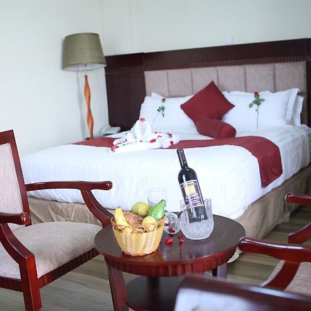 Water Front Hotel 바히르 다르 외부 사진