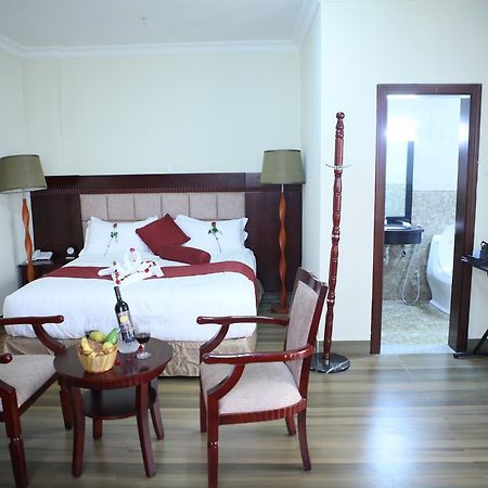 Water Front Hotel 바히르 다르 외부 사진