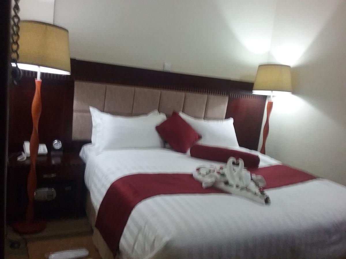 Water Front Hotel 바히르 다르 외부 사진