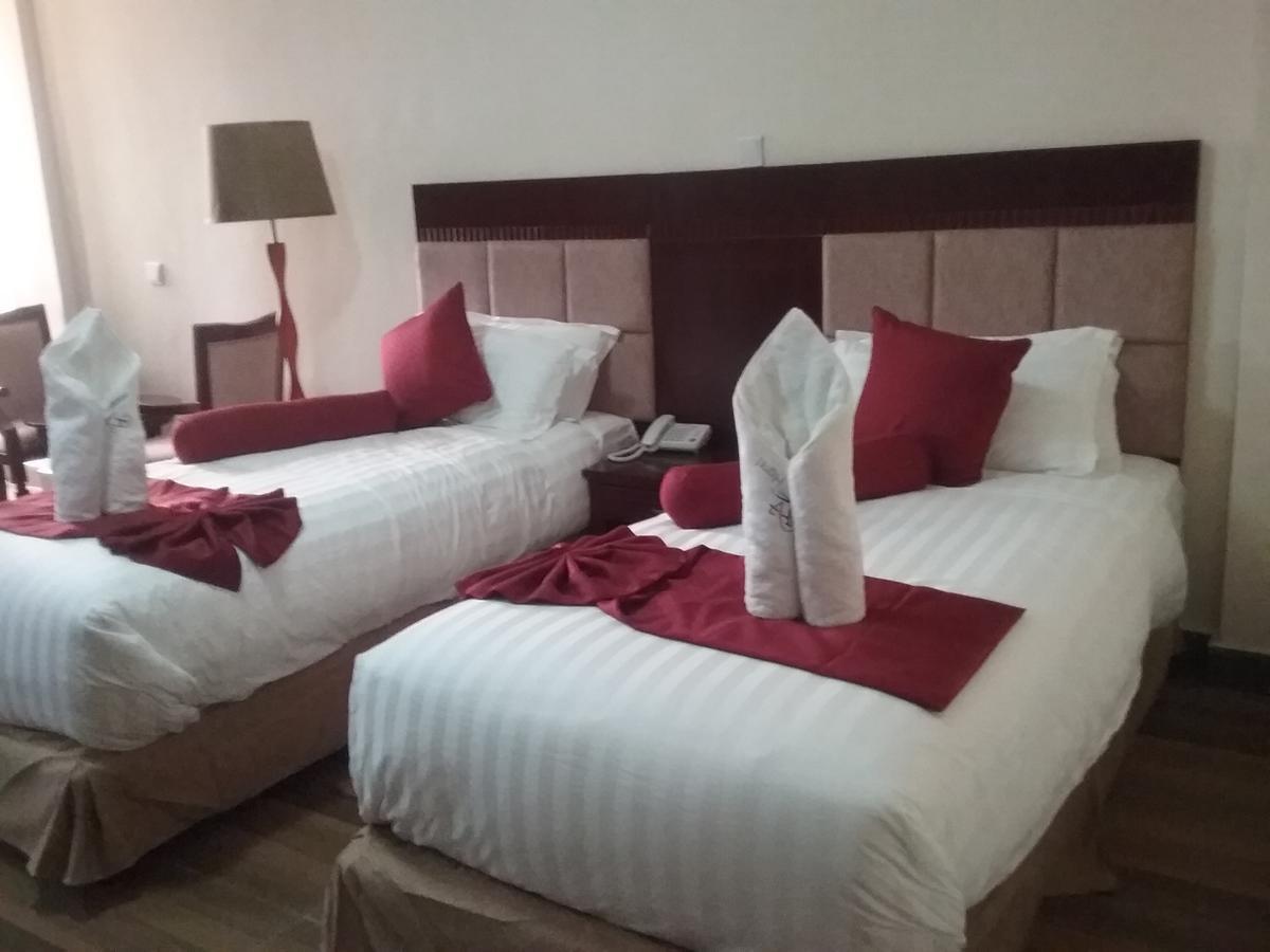 Water Front Hotel 바히르 다르 외부 사진