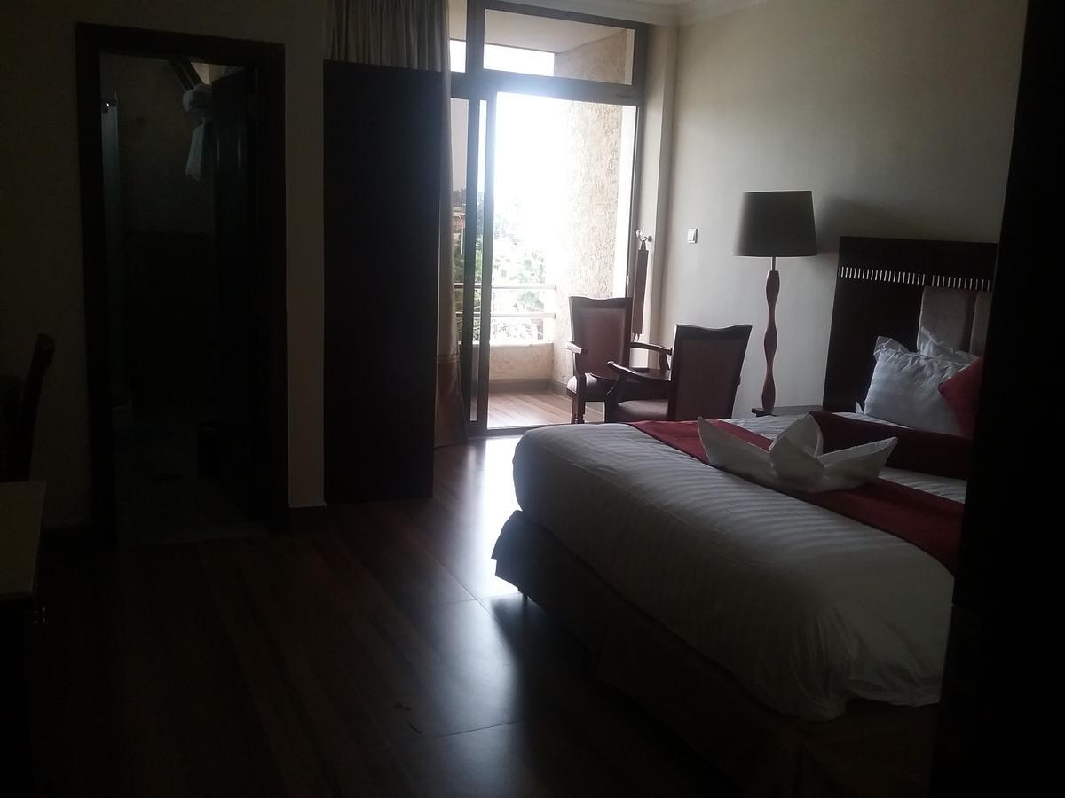Water Front Hotel 바히르 다르 외부 사진