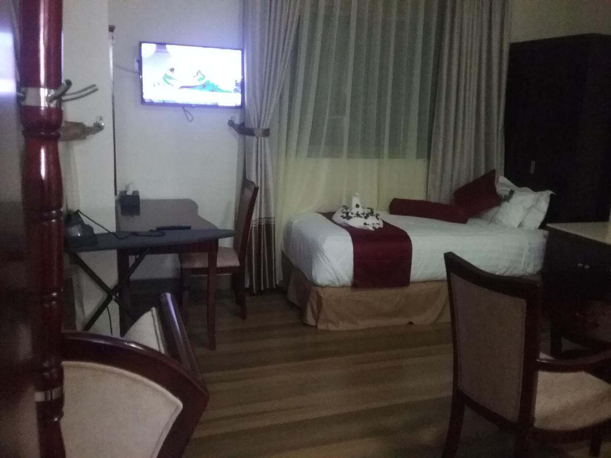 Water Front Hotel 바히르 다르 외부 사진