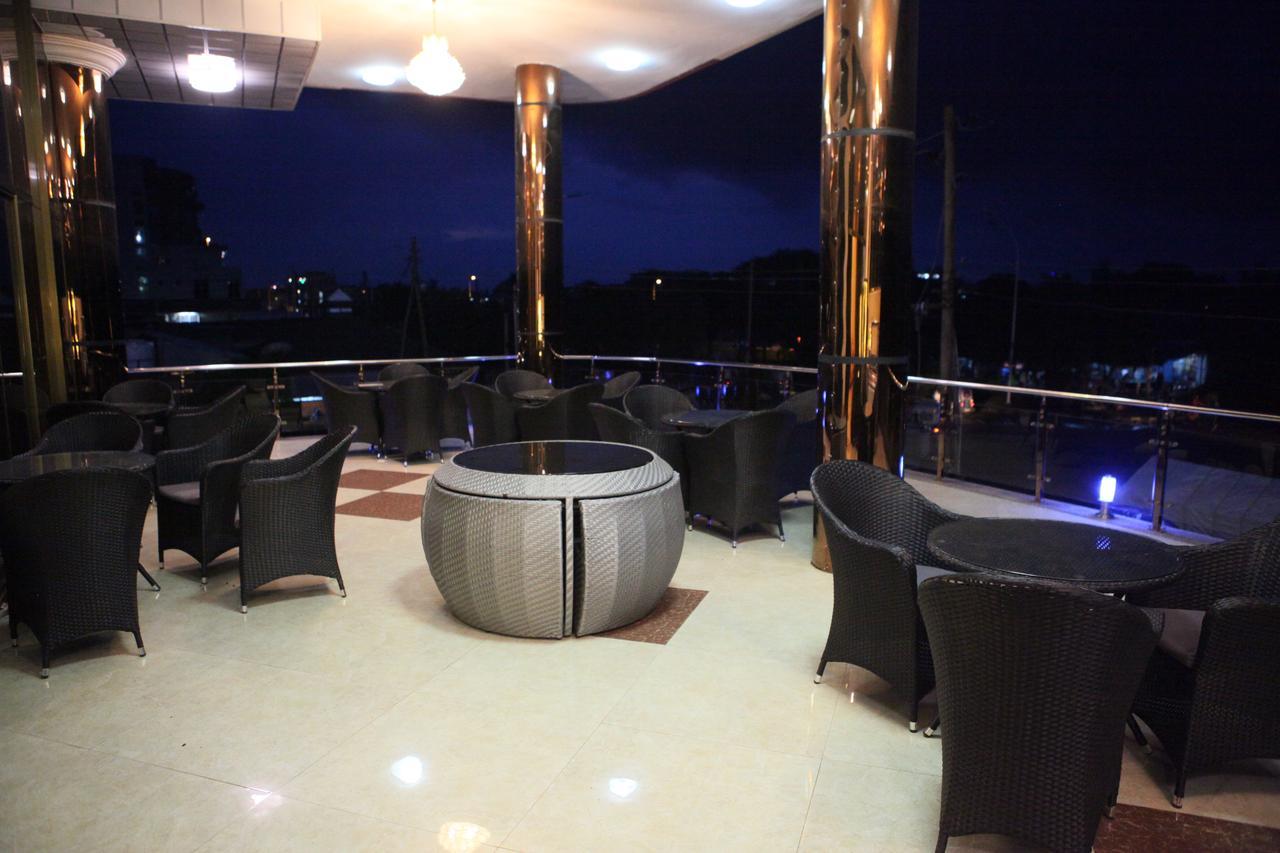 Water Front Hotel 바히르 다르 외부 사진