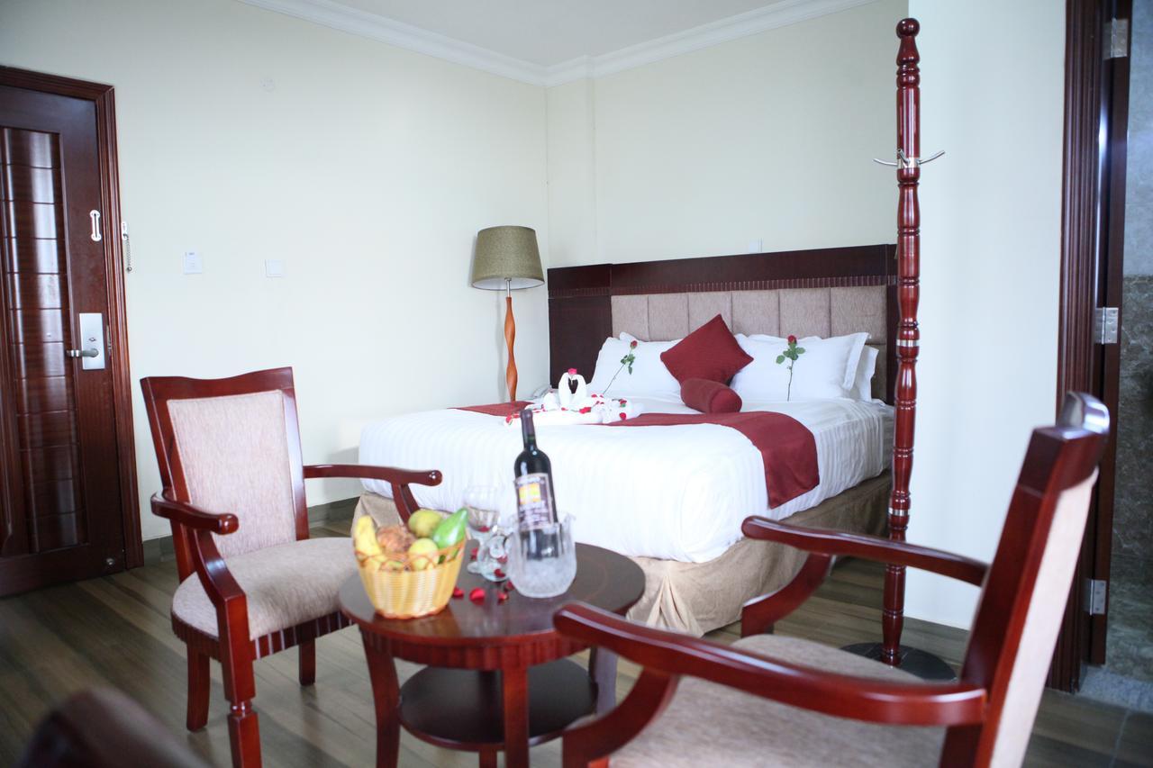 Water Front Hotel 바히르 다르 외부 사진